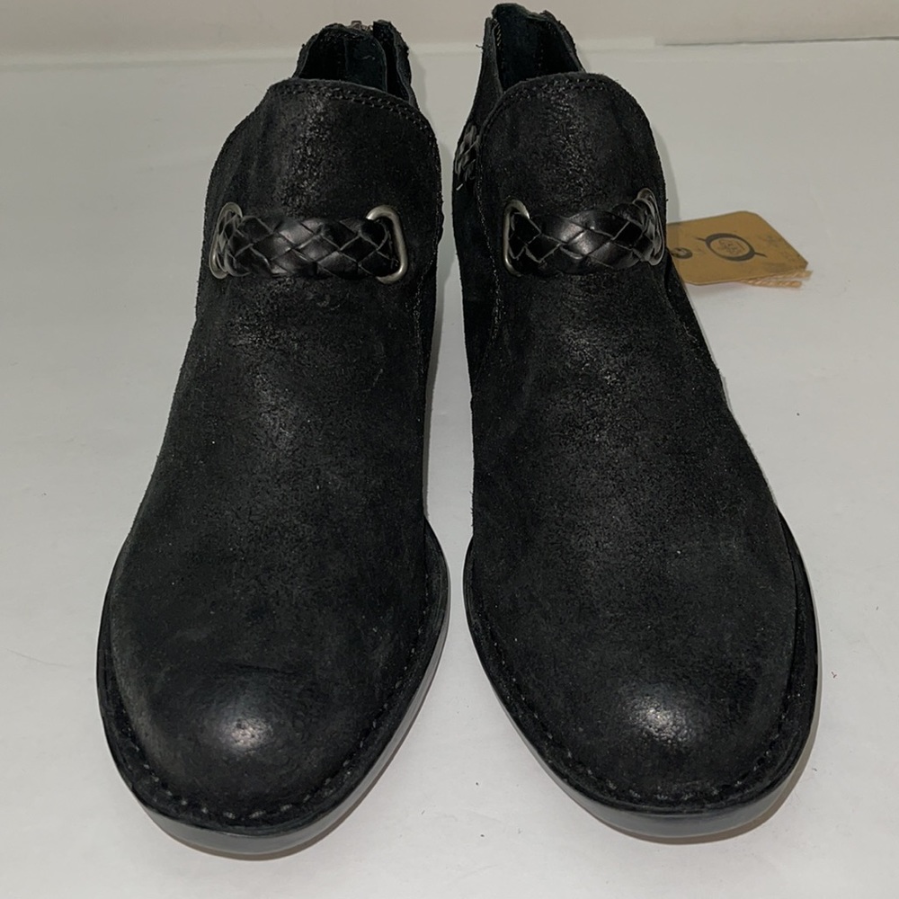 Born black round toe ankle boots sizes of 7 7.5 - Picture 4 of 10